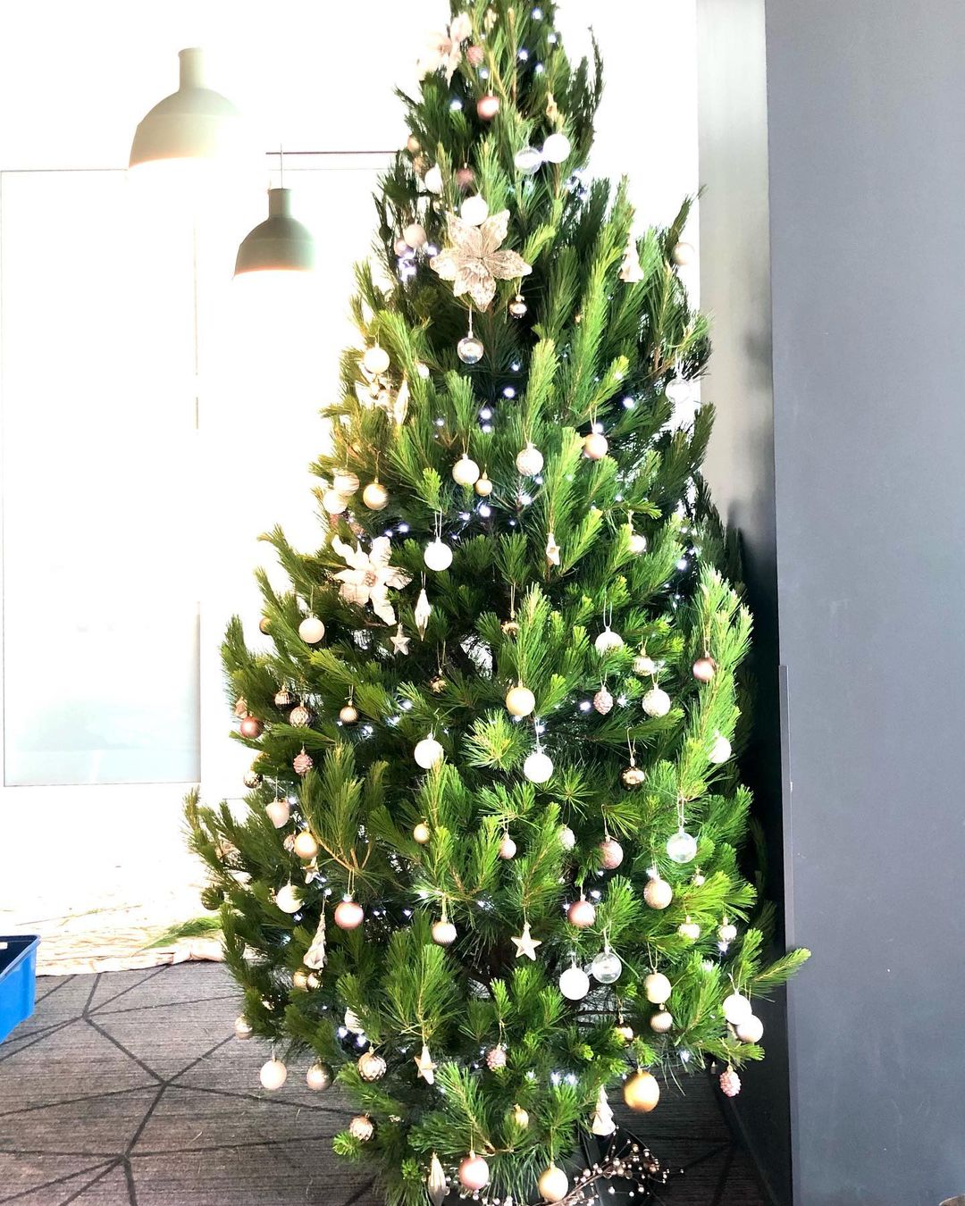 Decoration service